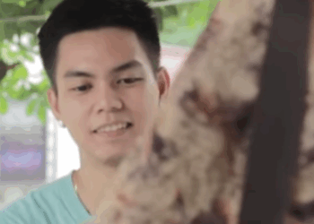 H2110008 Lalaking Naglalako ng Bananaque, Pinagtawanan ng Dating Kaklase part2