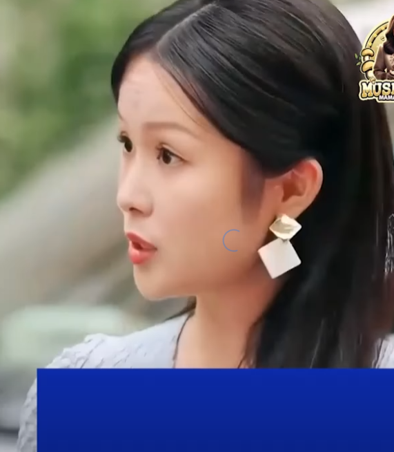 H1910003 Gumamit ng supercar ang mayabang na babae para harangin ang dinadaanan ng fire truck at ang ending part2