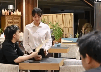 H2310001 Salesman hinamàk at minaliìt ng nobya