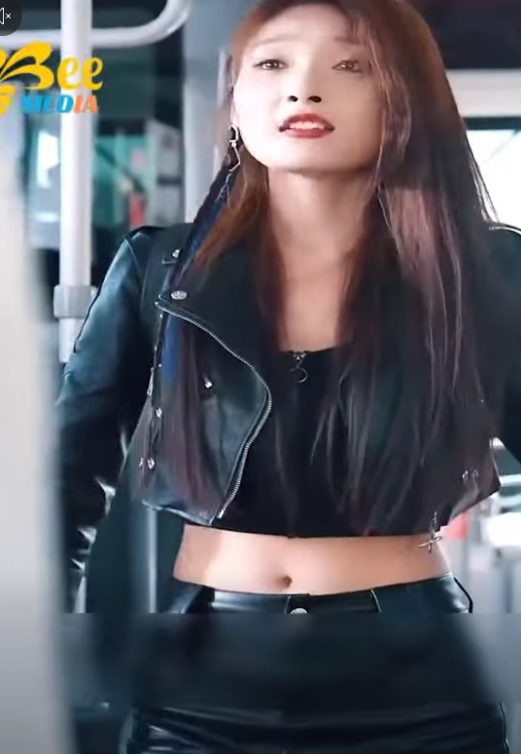 H2510005 Ang binata ay orihinal na mayamang young master ng pamilya Luu ngunit part2