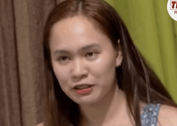 H2610001 Babaeng kinakausap ang sarili,Iniwan ng mga kaibigan