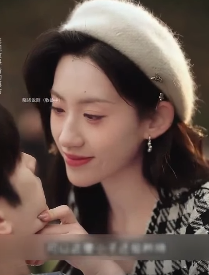 H3110002 Isang lalaki mula sa probinsya, gumastos ng para umupa ng isang mayaman at magandang babae para iuwi sa Bagong Taon, pero sino ng mag aakala part2