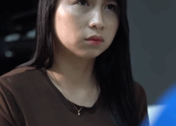 H3110010 Ate mong parang naka Mic kapag kausap part2