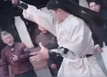 H0111003 END Ang Itinuturing na Walang Silbi, Biglang Nagtago ng Lakas at Isang Suntok ang Bumagsak sa Makapangyarihang Monghe part2