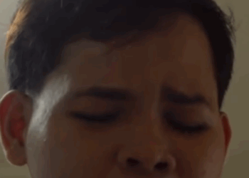 H0910008 Ama minura ang Diyos sa harap ng anak