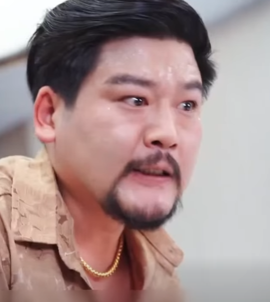 H1911005_ Ang delivery rider ay hindi sinasadyang napasok sa isang planong pagpatay, lihim sa USB. TikToker Life_part2