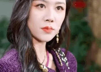 H2111002 Nahulog ang Biyenan mula sa Ika Palapag at Nanganganib, Pero Pinagbawalan ng Asawa ang Manugang na Magbenta ng Bahay Para Iligtas Siya! part2