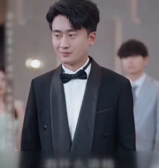 H2111003_ Ang ina na may yaman na nagkunwaring magsasaka, ibinunyag ang kasinungalingan ng anak sa kasal. TikToker Life_part2