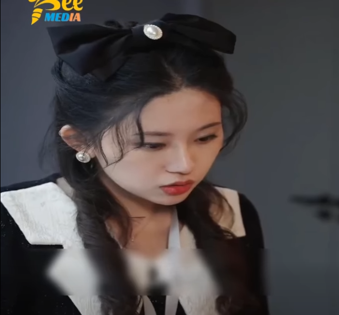 H2211002 Upang maiwasang makipag blind date, arbitraryong pinili niya ang part2