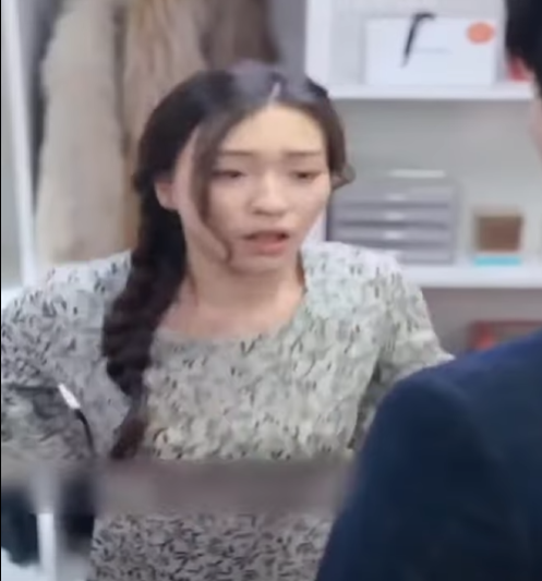 H0411001 Isang babaeng nagkukunwaring bulag ang naghiganti sa kanyang manloloko na asawa at masamang madrasta part2