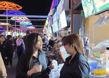 H2311001 ANAK MINALIIT NG INA DAHIL NAGBEBENTA NG CHAMPORADO part2