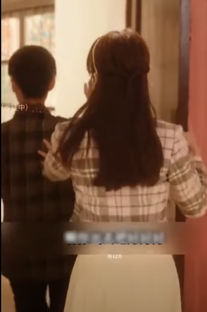 H0411005 Isang umaga, binuksan ng lalaki ang pinto ng kwarto ng asawa para gisingin ito part2