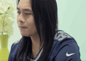 H2411009 Iisang Lalaki ang Minahal ng Magkaibigan part1