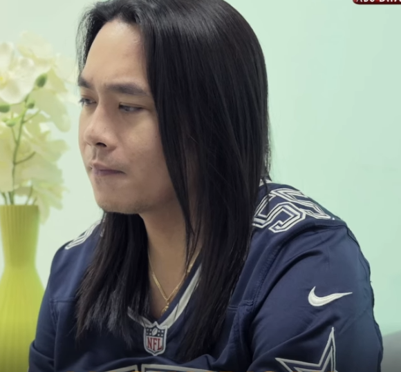 H2411009 Iisang Lalaki ang Minahal ng Magkaibigan part1