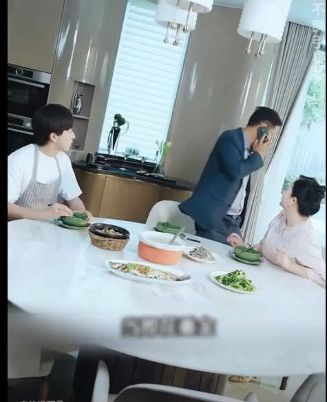 H2411005_ Review Rylee Allison_part2