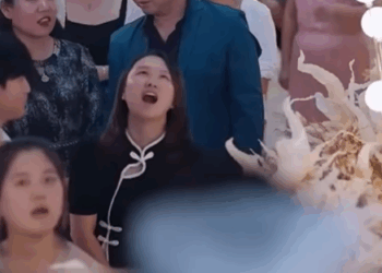 H2511005 Isang mahirap na magsasaka biglang naging bilyonaryo, ngunit bakit siya tinatanggihan sa kasal ng anak part2