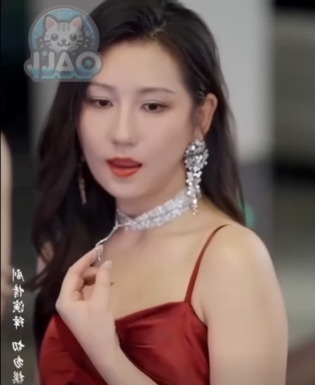 H2611004 Lumabas ang luxury car sino ang pinagtitinginan ng lahat part2