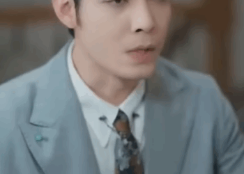 H2611003 Itinulak sa pool ang babae sa harap ng lahat, sino ng may gawa part2