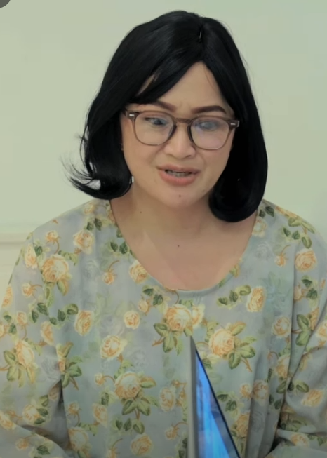 H2911004 MAGKUMARENG FRUSTRATED SINGER AT ACTRESS part2