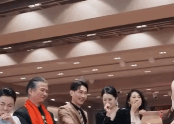 H0511002 May pera ang lalaki na hindi niya mauubos habambuhay, pero para iwasan ang pamimilit ng pamilya na magpakasal, part2