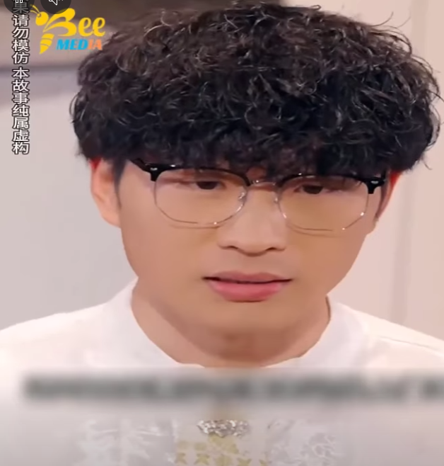 H0711003 Noong una, para mailigtas ang kanyang lola, pinakasalan niya ang presidente part2