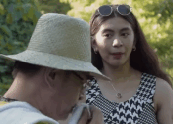 H0811007 Babae, nagulat nang makipagkita sa years online boyfriend dahil gurang na pala ito part2