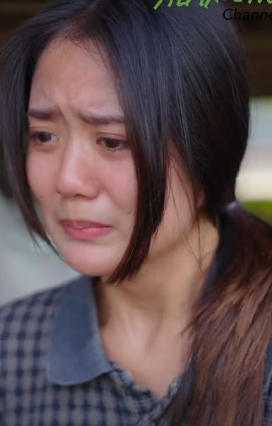 H0211001 Dumating ang may ari ng bahay para singilin ang upa, ngunit tumanggi siyang magbayad dahil dinaya siya ng amo sa kanyang suweldo