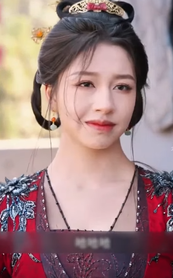 H0211002 Ang binata ay basta lang iginuhit si Nezha mula sa kawalan, hindi niya inasahan na totoong lilitaw si Nezha sa harap niya part2