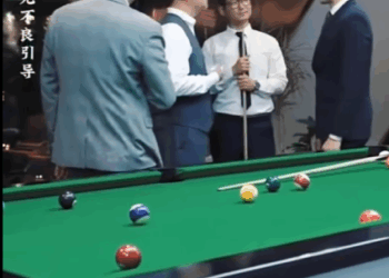 H0211003 Ginamit ng mabait na yaya ang lahat ng paraan para matulungan ang matandang lalaki na uminom ng gamot! NT Magician part2