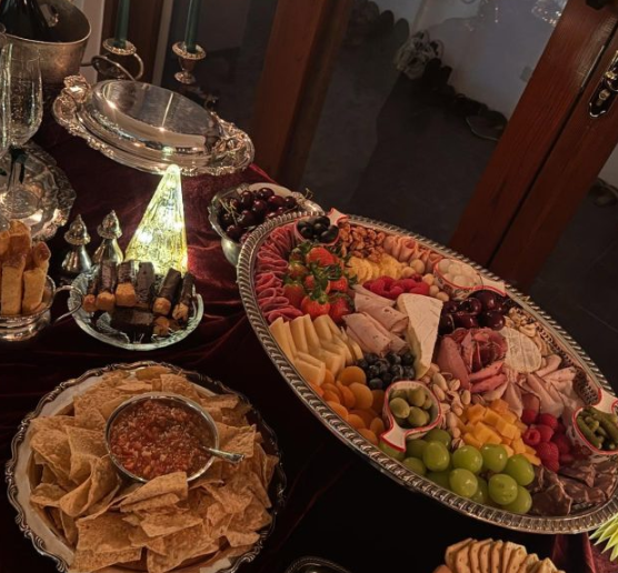 Mariel Padilla trends after having slumber party for Christmas; netizens debate on P500 Noche Buena budget